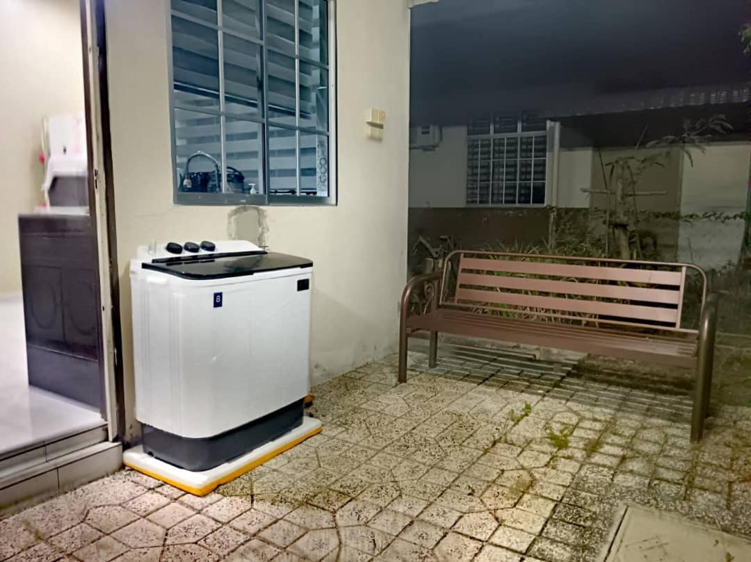 אראו Ebnur Homestay מראה חיצוני תמונה